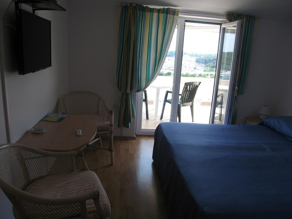 Guest House Zimmer F1 Пула Екстер'єр фото